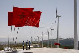 Image du Maroc Professionnelle de  La région de Melloussa au sud-est de Tanger voit aujourd'hui son identité enrichie par le parc éolien Khalladi de 120 MW, le plus grand d'Afrique, dont le coût global s'élève à 2,75 MMDH  après son inauguration par SM le Roi du Maroc Mohammed VI, Lundi Juin 28, 2010. (Photo / Abdeljalil Bounhar)


 